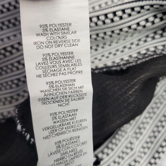 Boo Hoo Wrap Skorts Womens 1 Black White Striped Abstract Pull-On Stretches - Picture 11 of 13